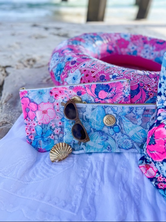 Lilly Pulitzer Accessories - BRAND NEW LILLY PULITZER 8 ITEMS PERFECT DAY AT THE BEACH ( ultimate gift set )